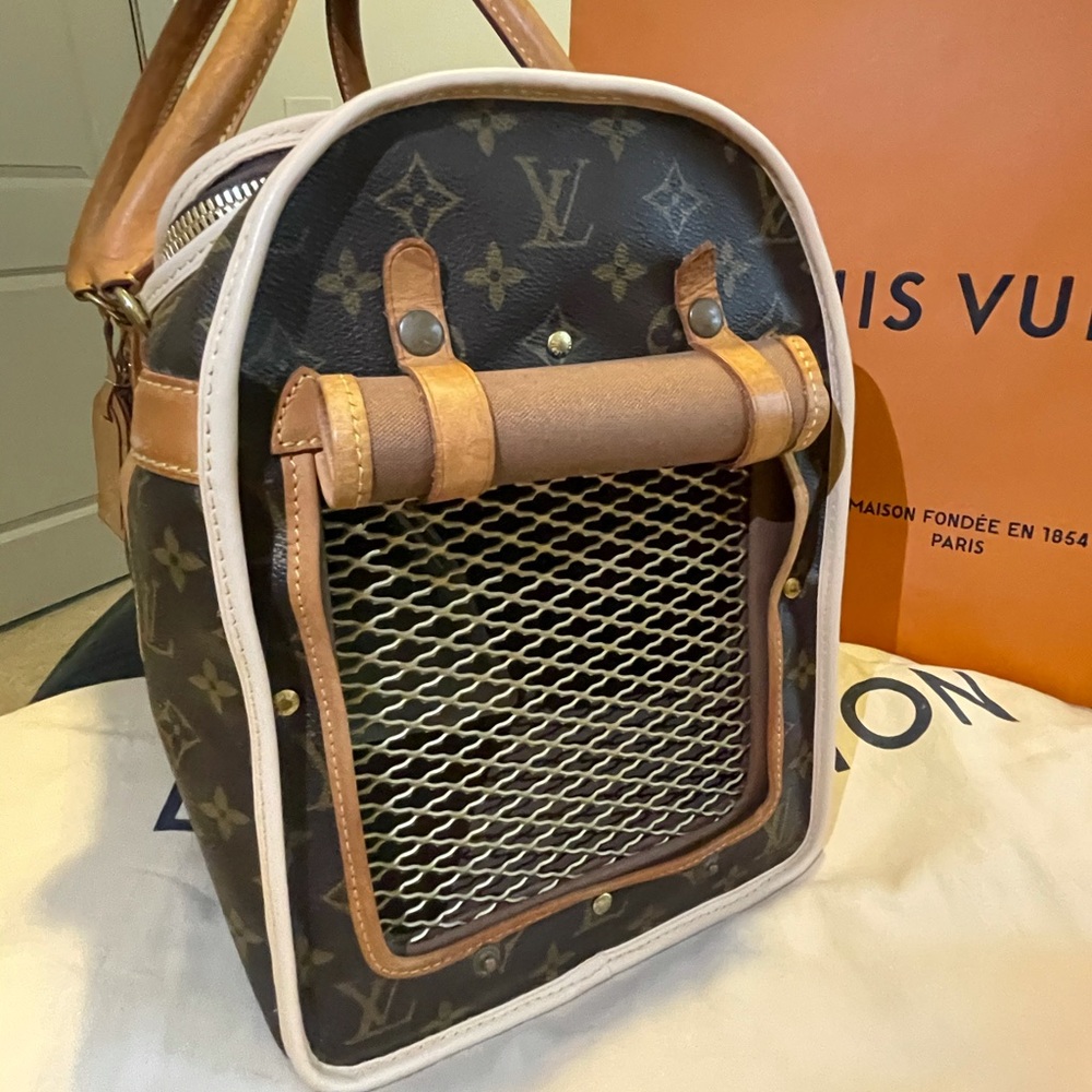 Louis Vuitton Dog Carrier - Picture 3 of 7